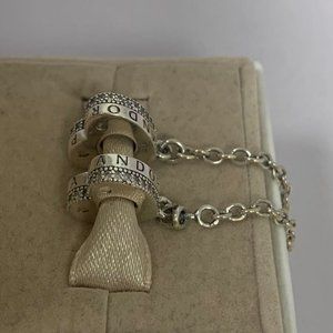 Pandora-Logo-Heart-Safety-Chain